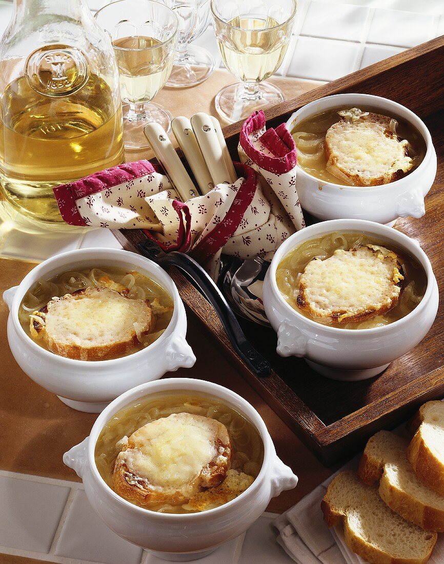 French onion soup (with cheese croutes)