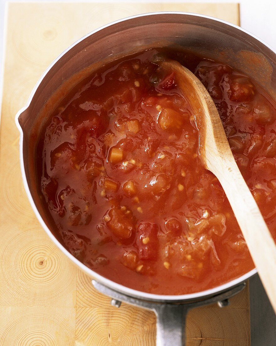 Tomatensauce in einem Kochtopf