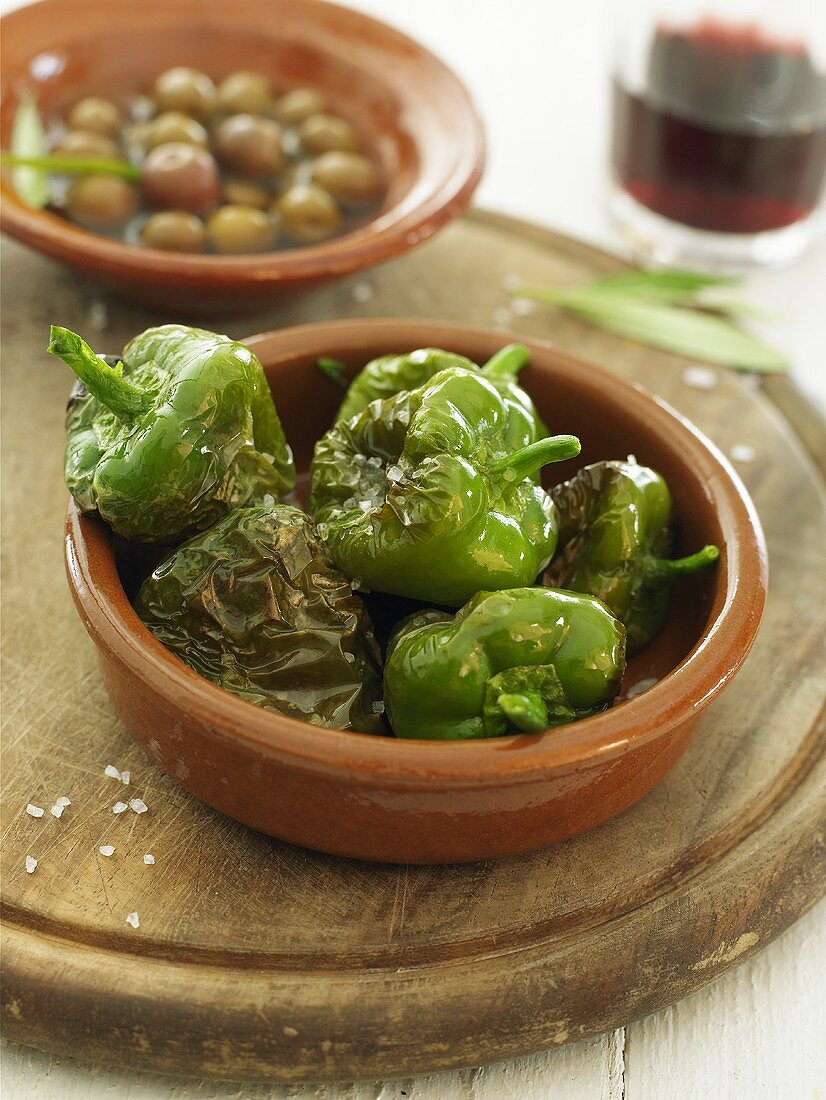 Deep-fried green peppers