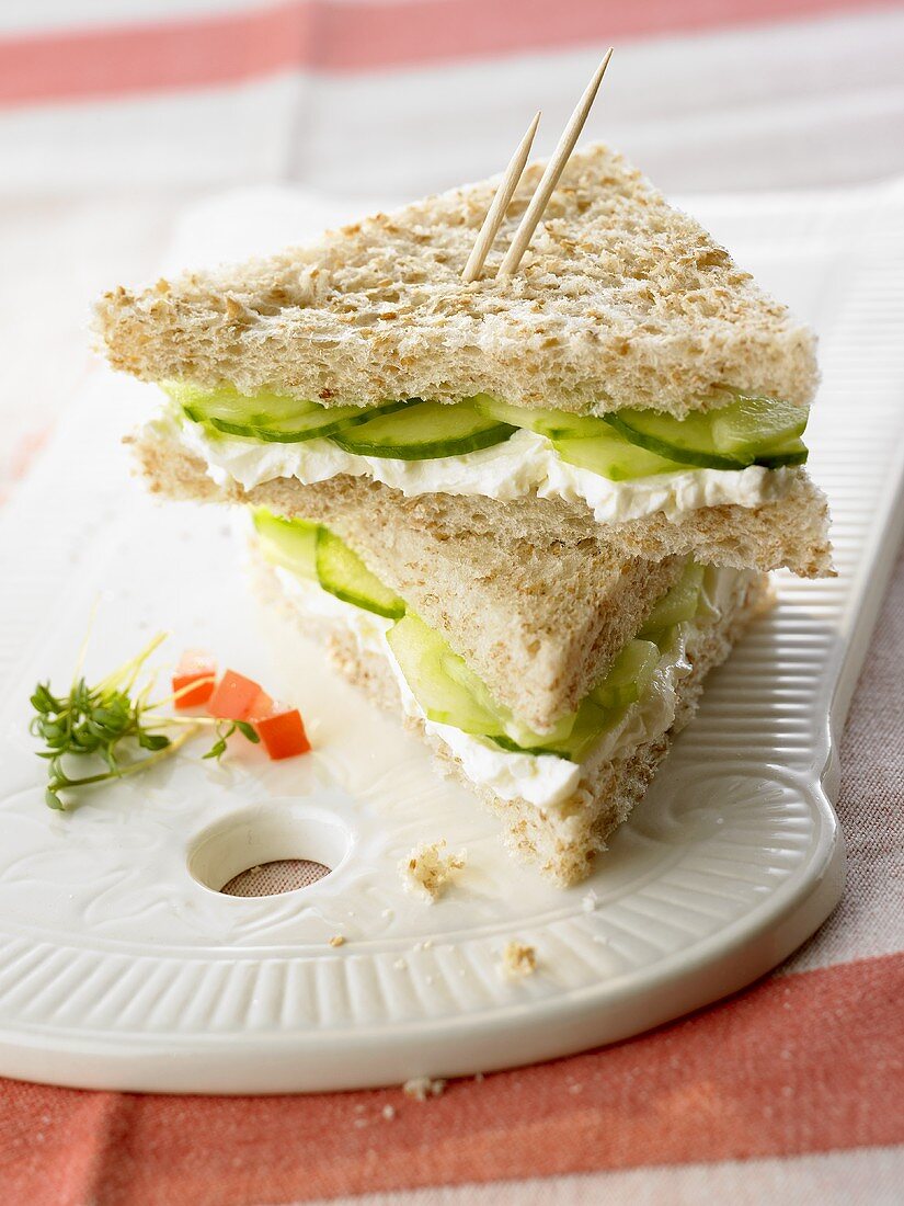 Wholemeal toast with soft cheese and cucumber