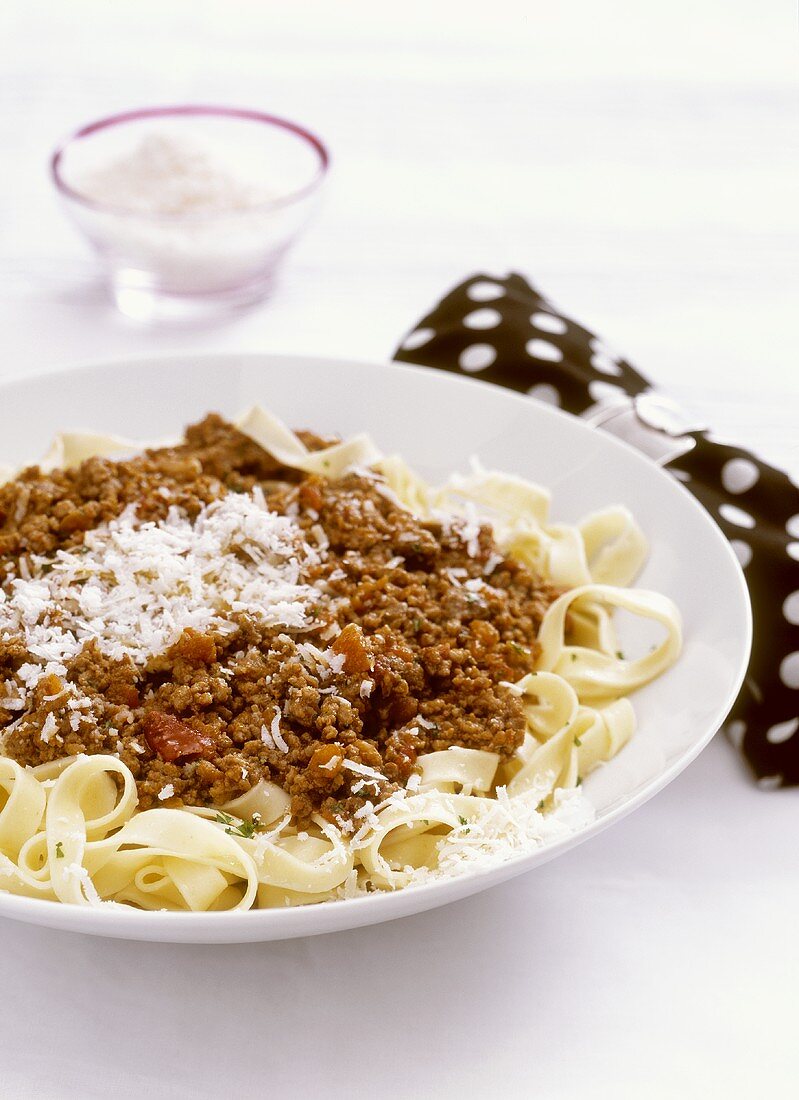 Tagliatelle alla bolognese (ribbon pasta with meat sauce)