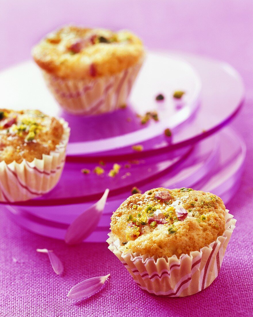 Pistachio and cranberry muffins