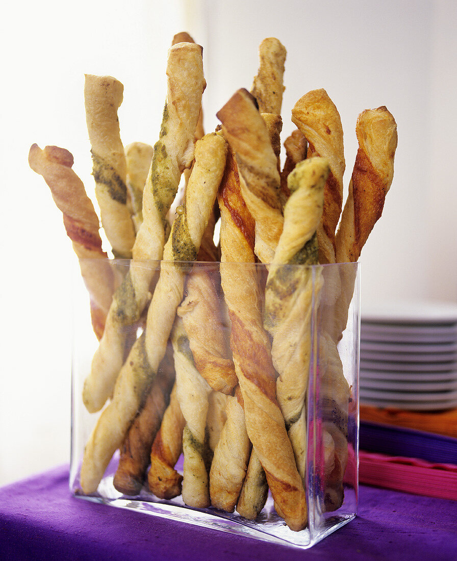 Savoury sticks (Puff pastry sticks with herbs & spices)