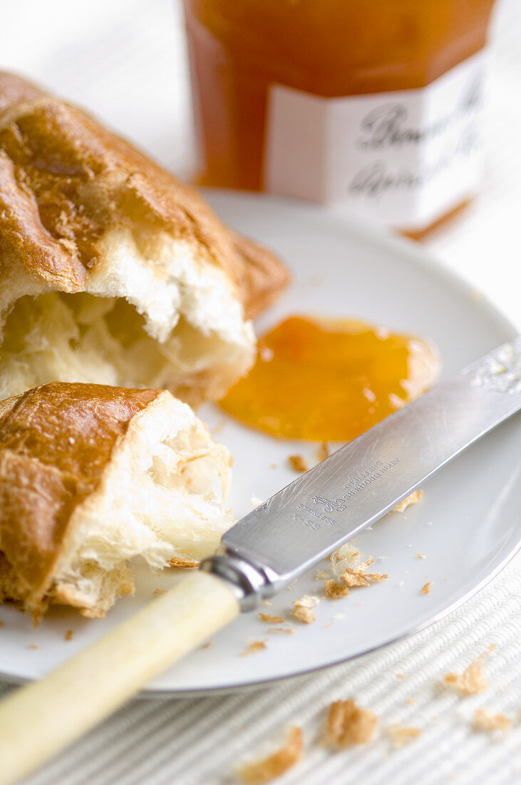 Croissant with apricot jam