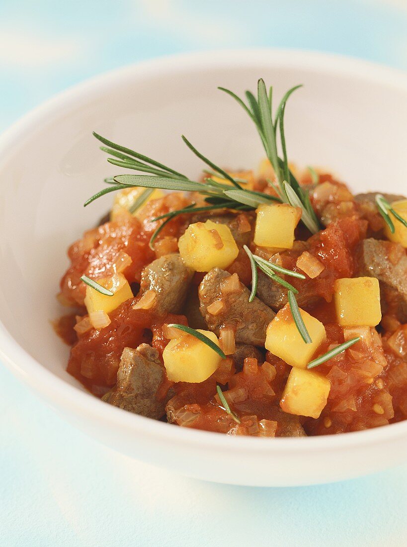 Türkischer Tomaten-Lammtopf mit Kartoffeln