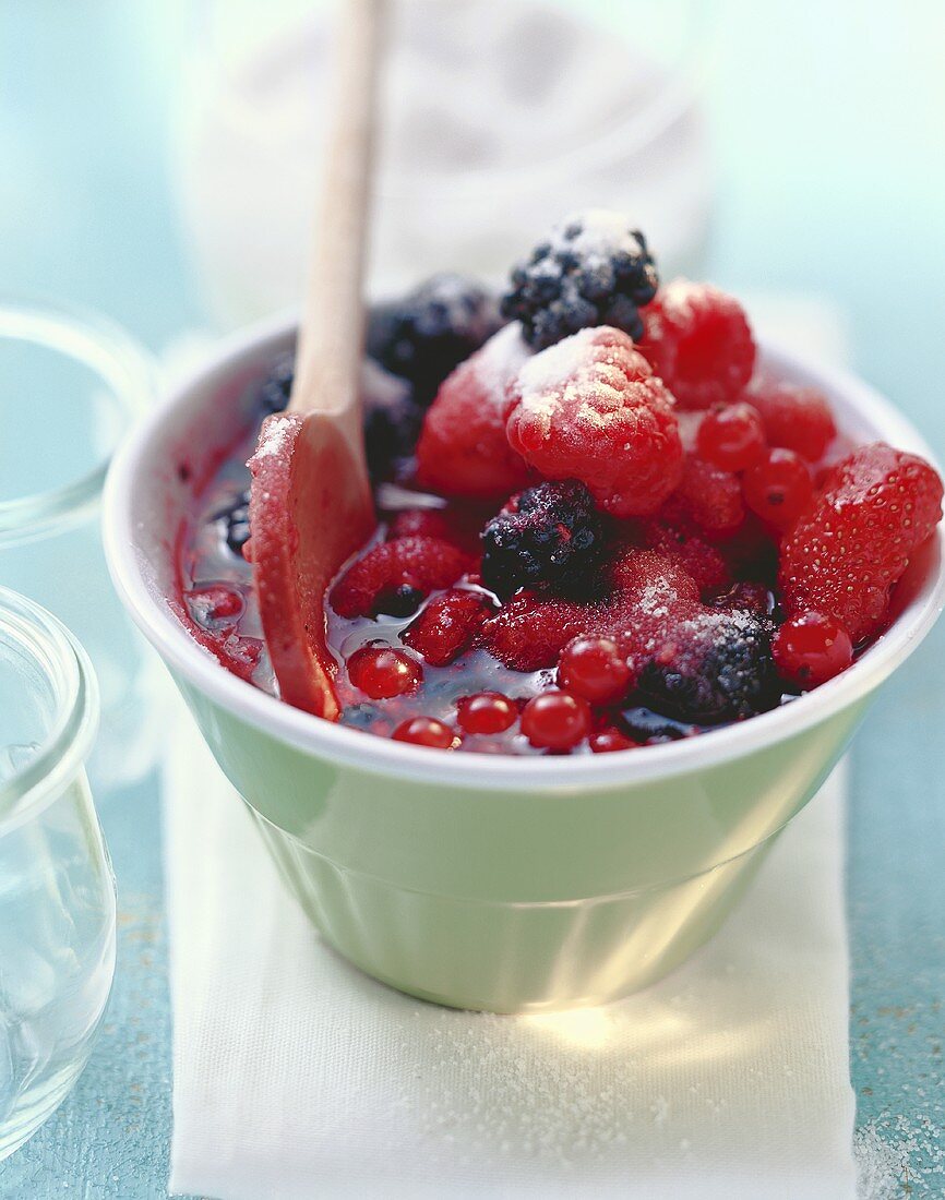 Mixed berry spread with mascarpone