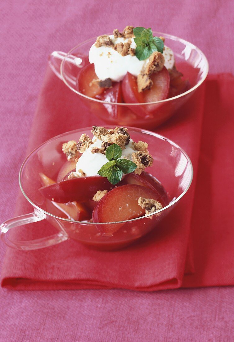 Plum dessert with cream