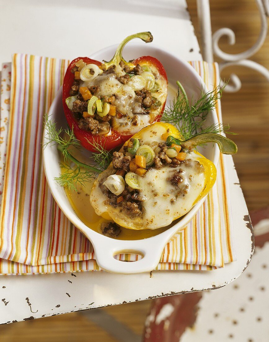 Baked stuffed peppers with mozzarella topping
