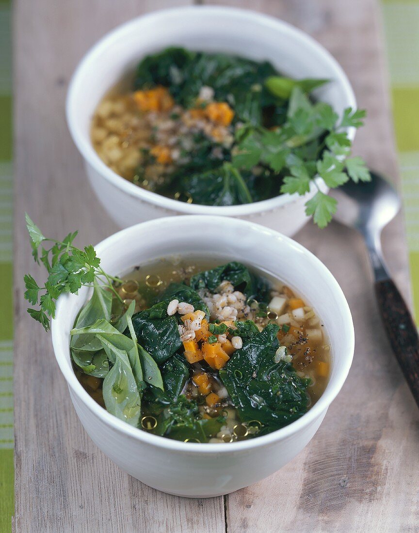 Spinach and barley stew