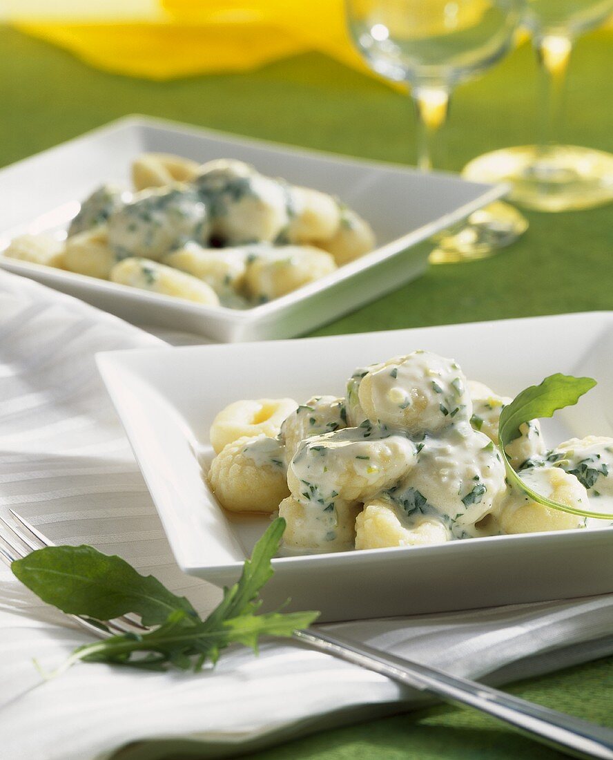 Gnocchi with rocket cream sauce