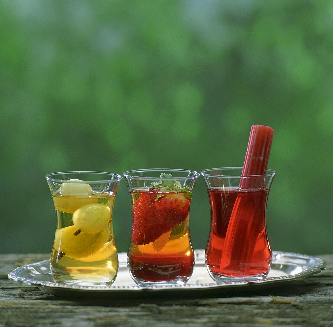 Three teas with fruit