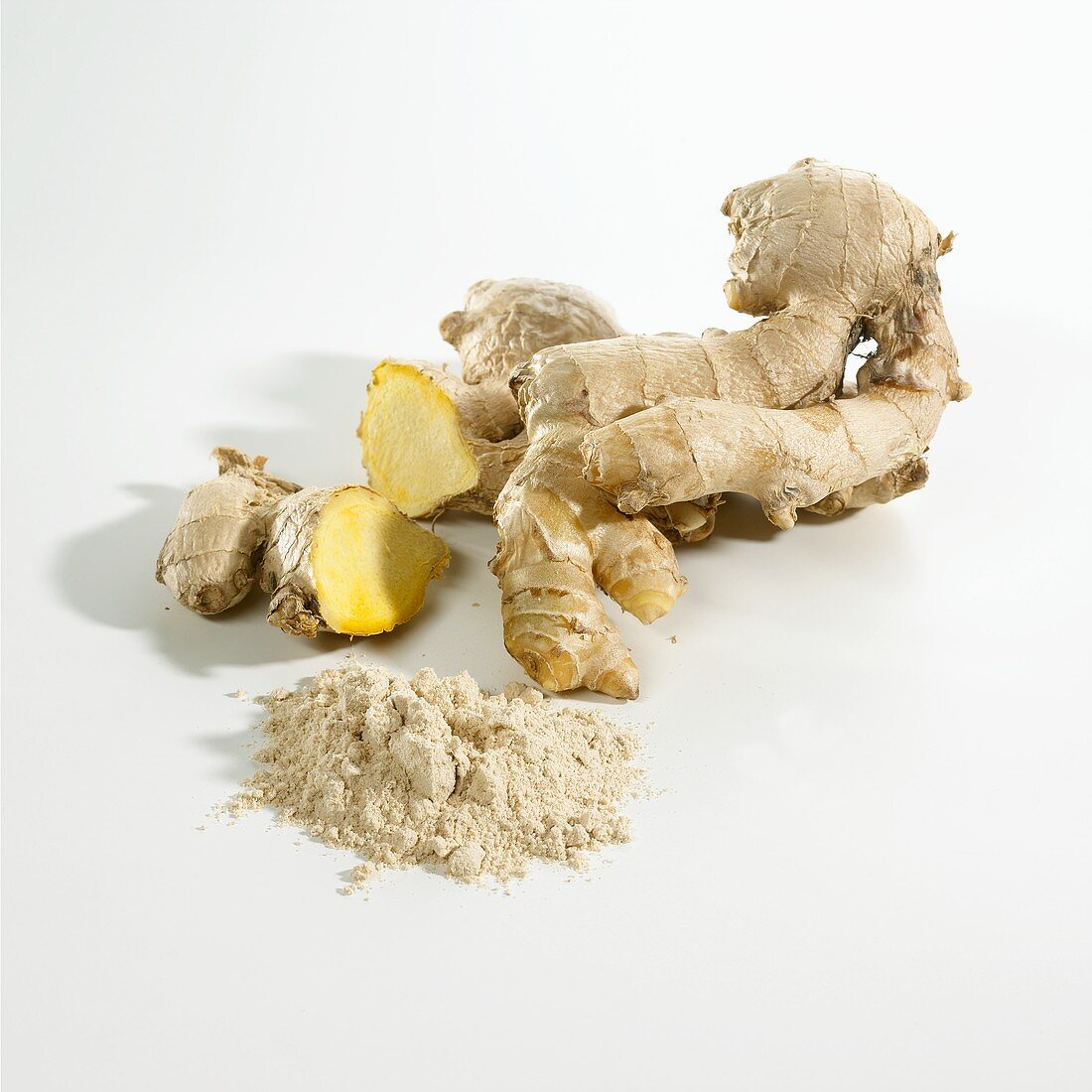 Fresh ginger root and ground ginger