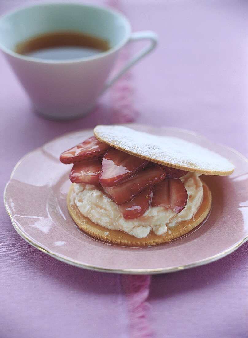 Strawberry shortbread