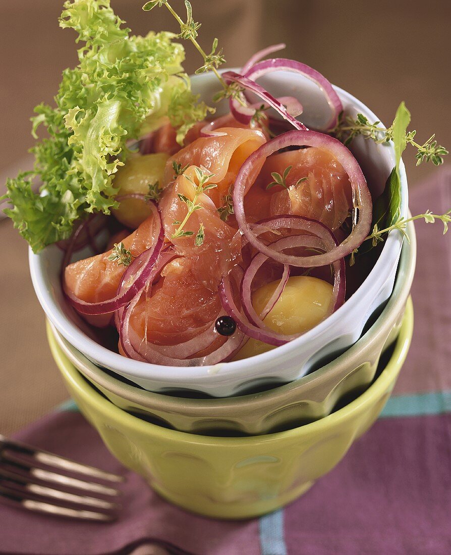 Kartoffelsalat mit Räucherlachs