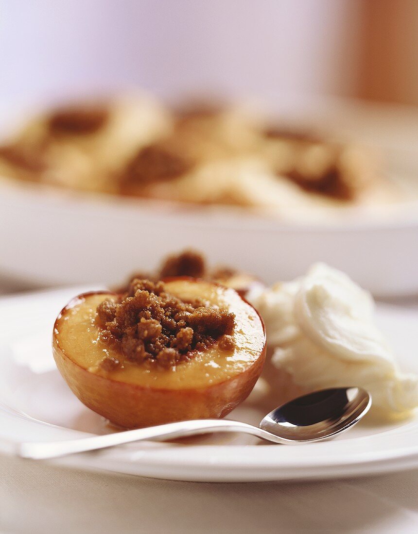 Baked peaches with brown sugar and cinnamon