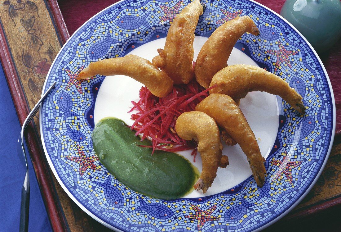 Deep-fried shrimps in batter