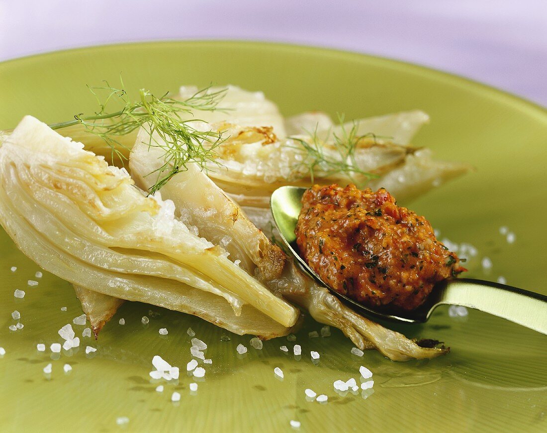 Fried fennel with pepper pesto