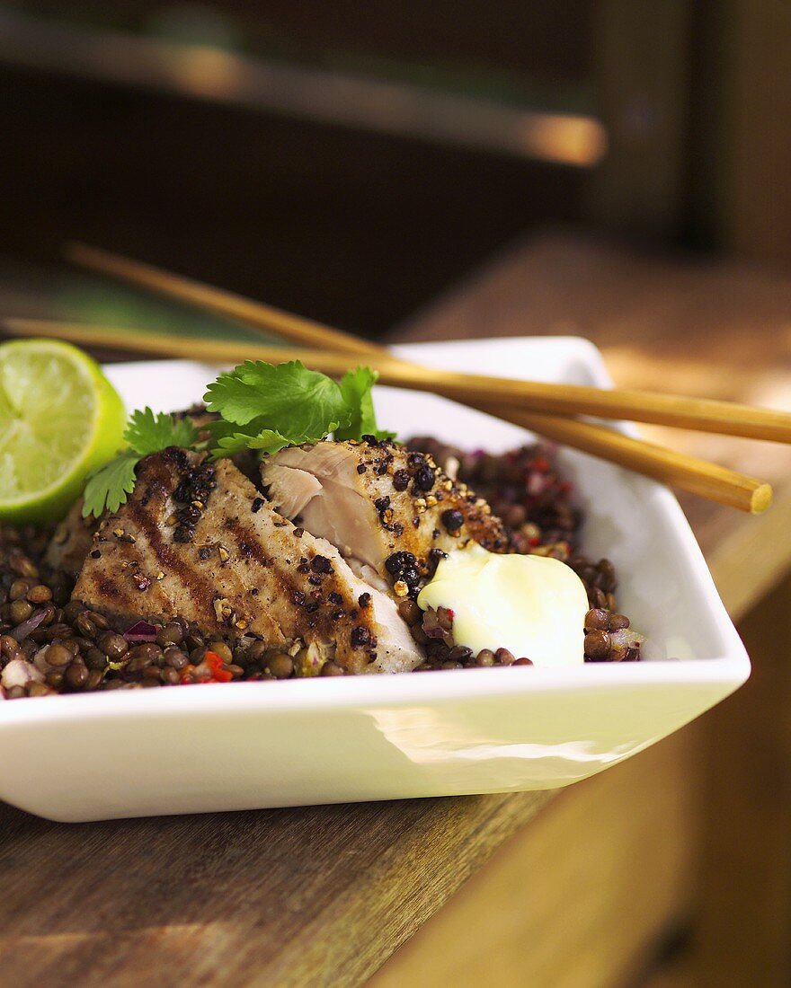 Grilled tuna on lentil salad