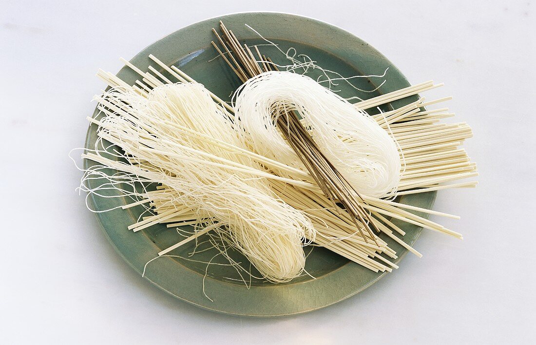 Various Asian noodles