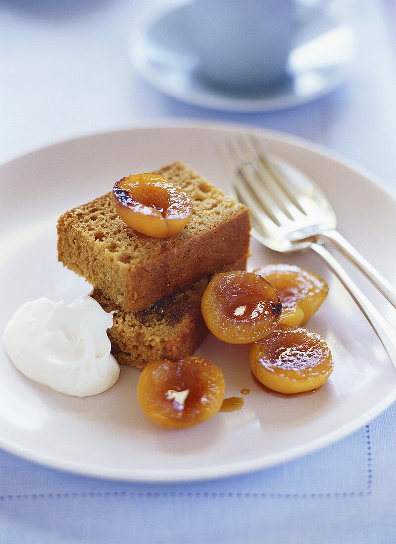 Ginger cake with glazed apricots