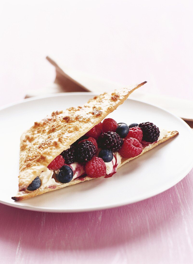 Millefeuille with berries
