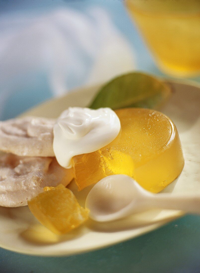 Mandarin orange jelly with meringues