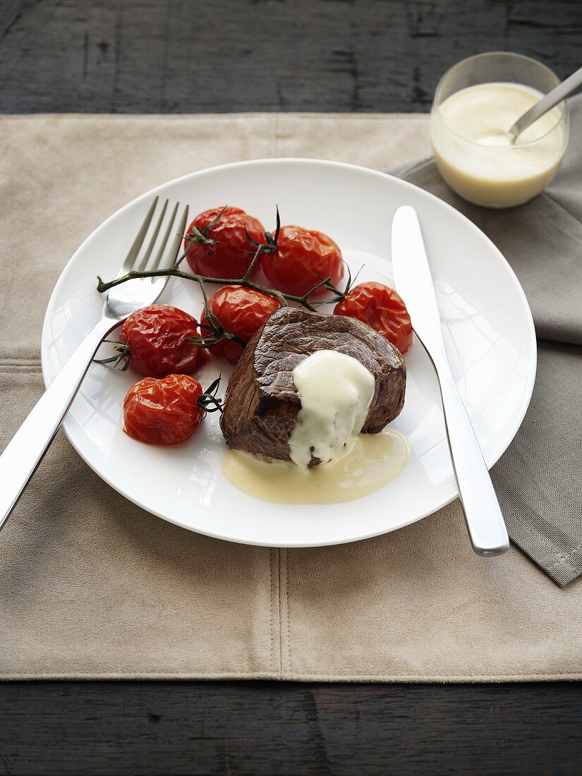Fillet steak with baked tomatoes