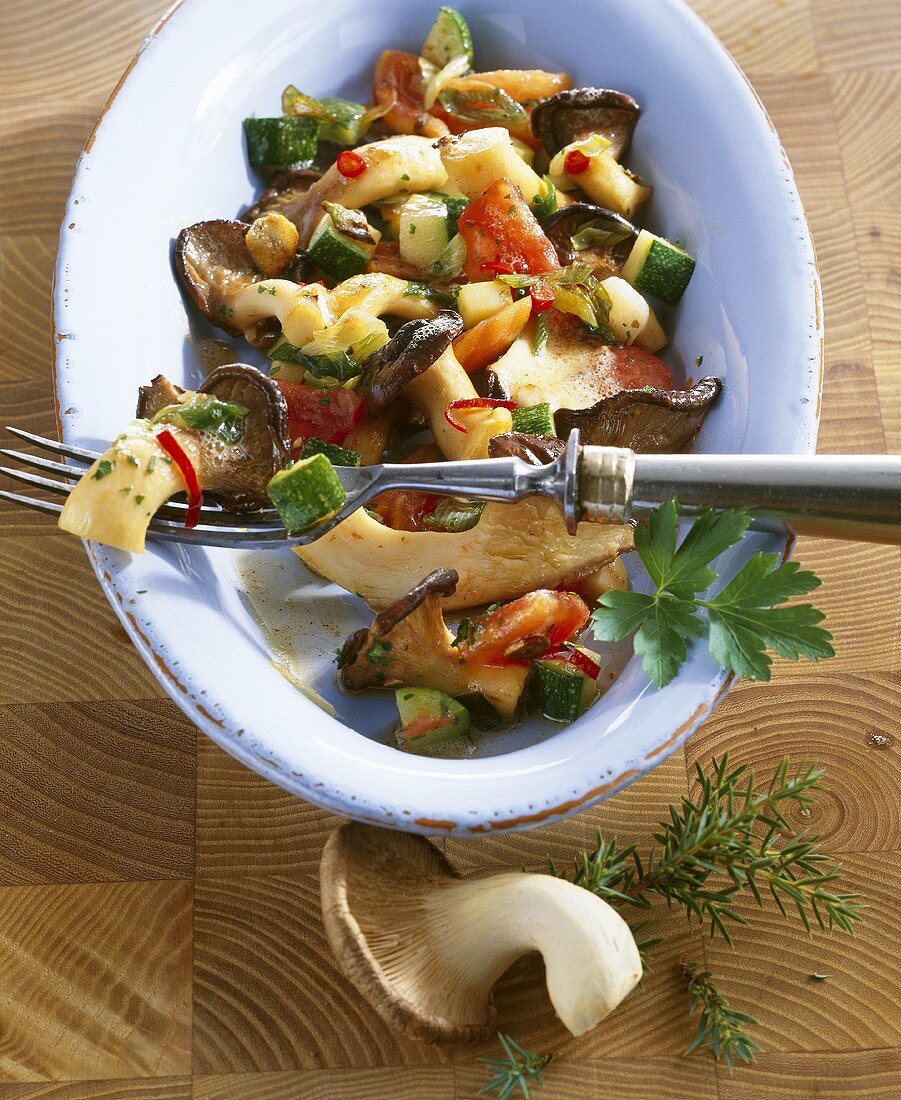 King oyster mushrooms with vegetables