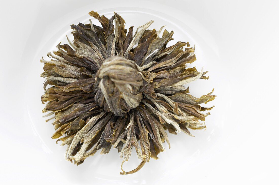 'Jin Shang Tian Hua' tea bloom (green tea, China)