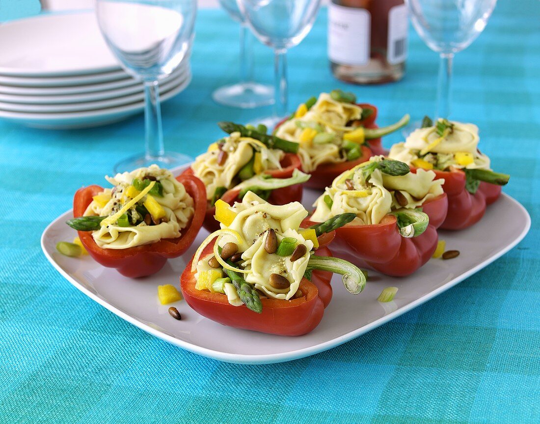 Peppers stuffed with tortellini salad
