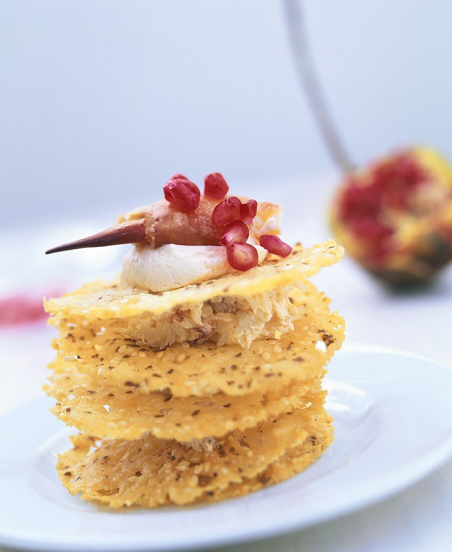 Cracker mit Crabmeat und Frischkäse