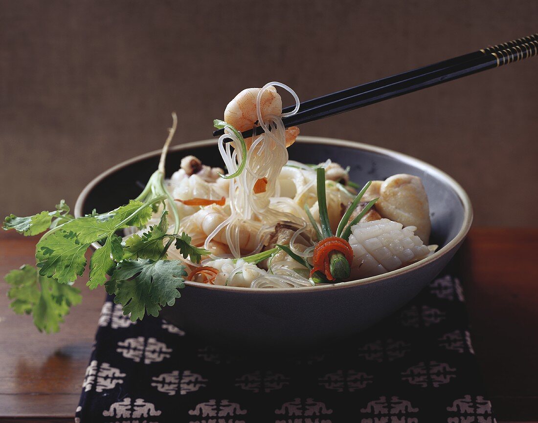 Glass noodles with seafood