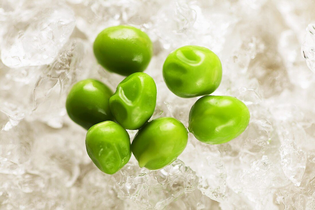 Green peas on ice