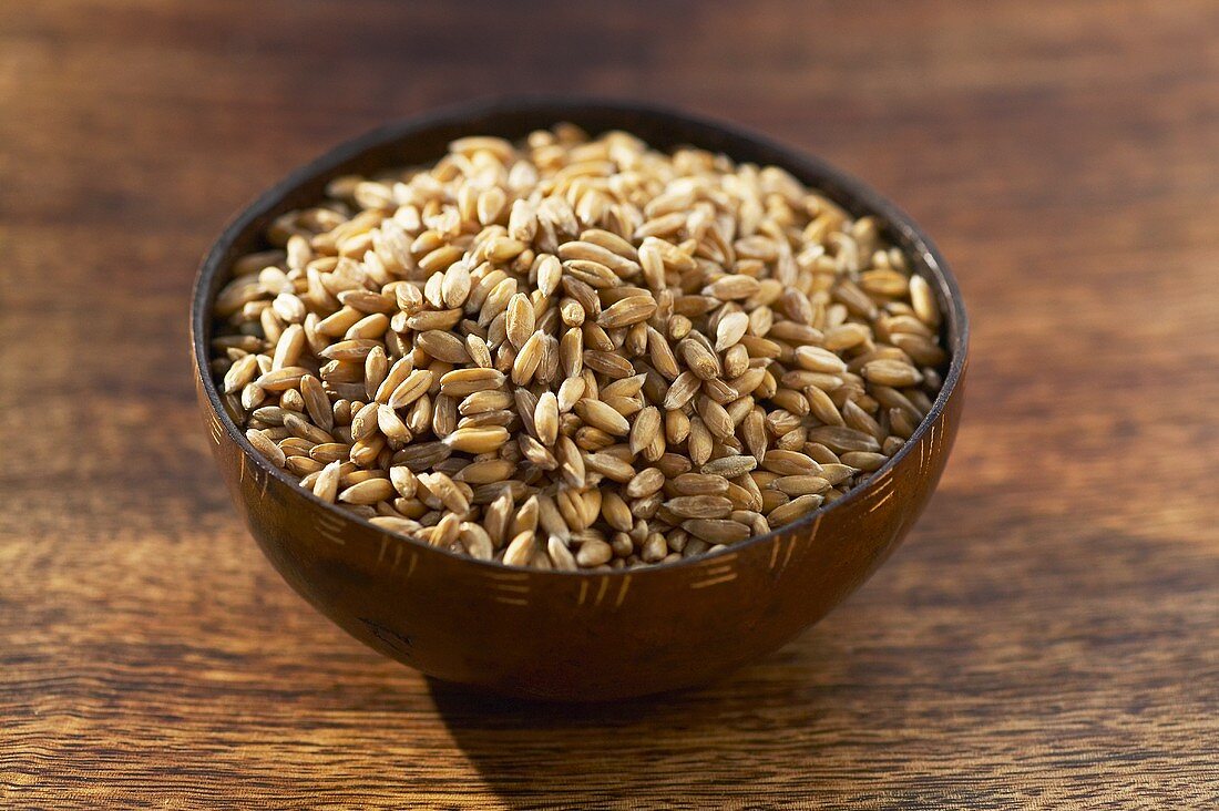 Spelt in a small bowl