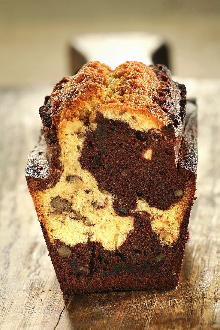Marble cake with walnuts