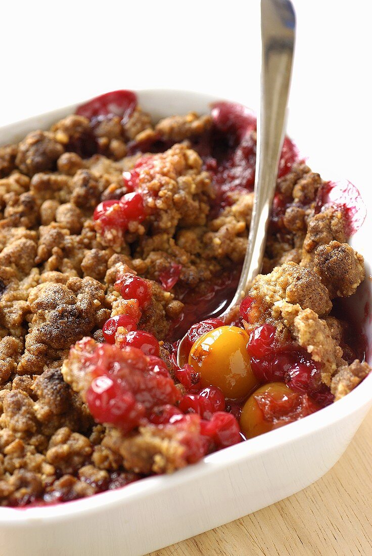 Redcurrant and mirabelle crumble