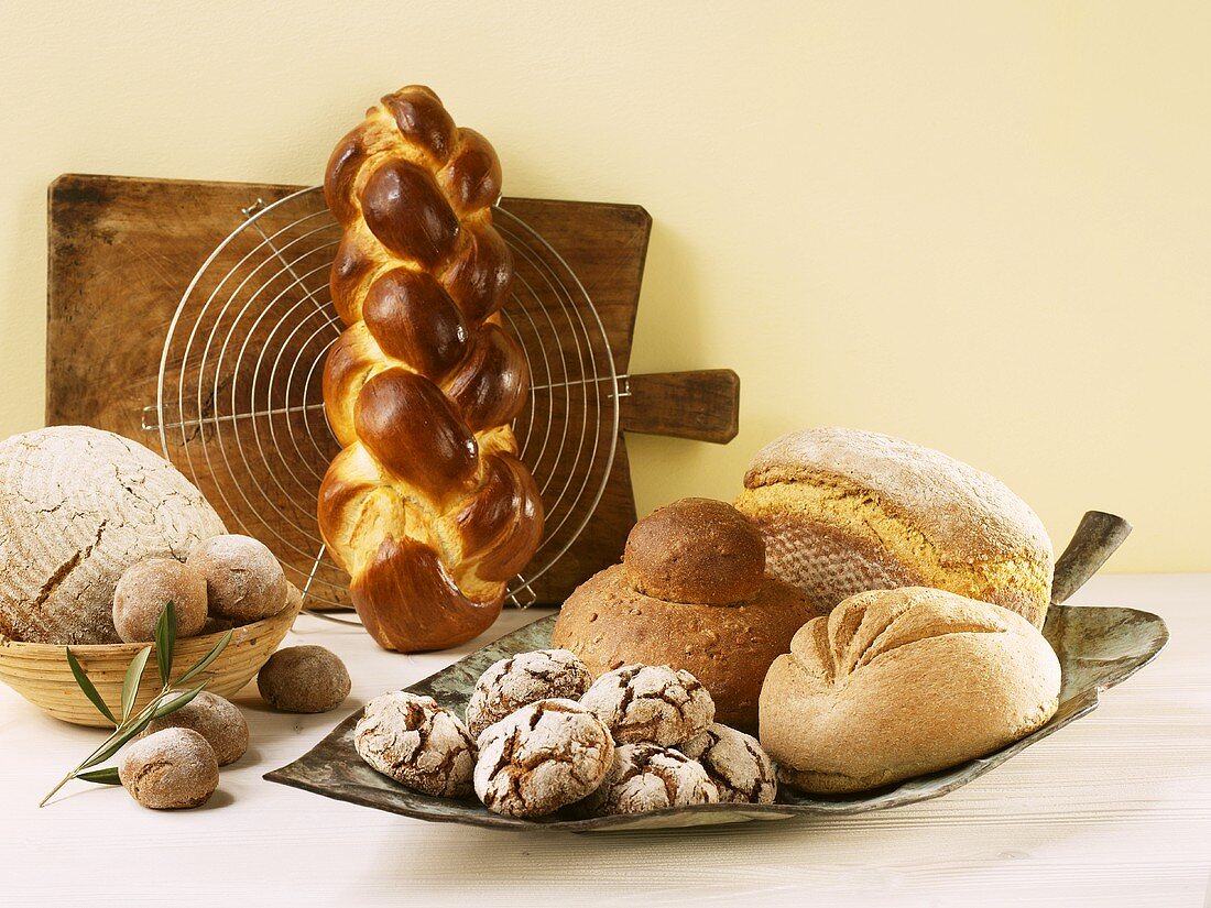 An assortment of bread and bread rolls