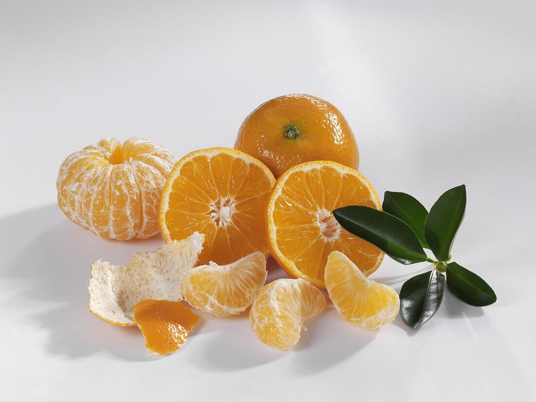 Clementines, whole, halves and segments