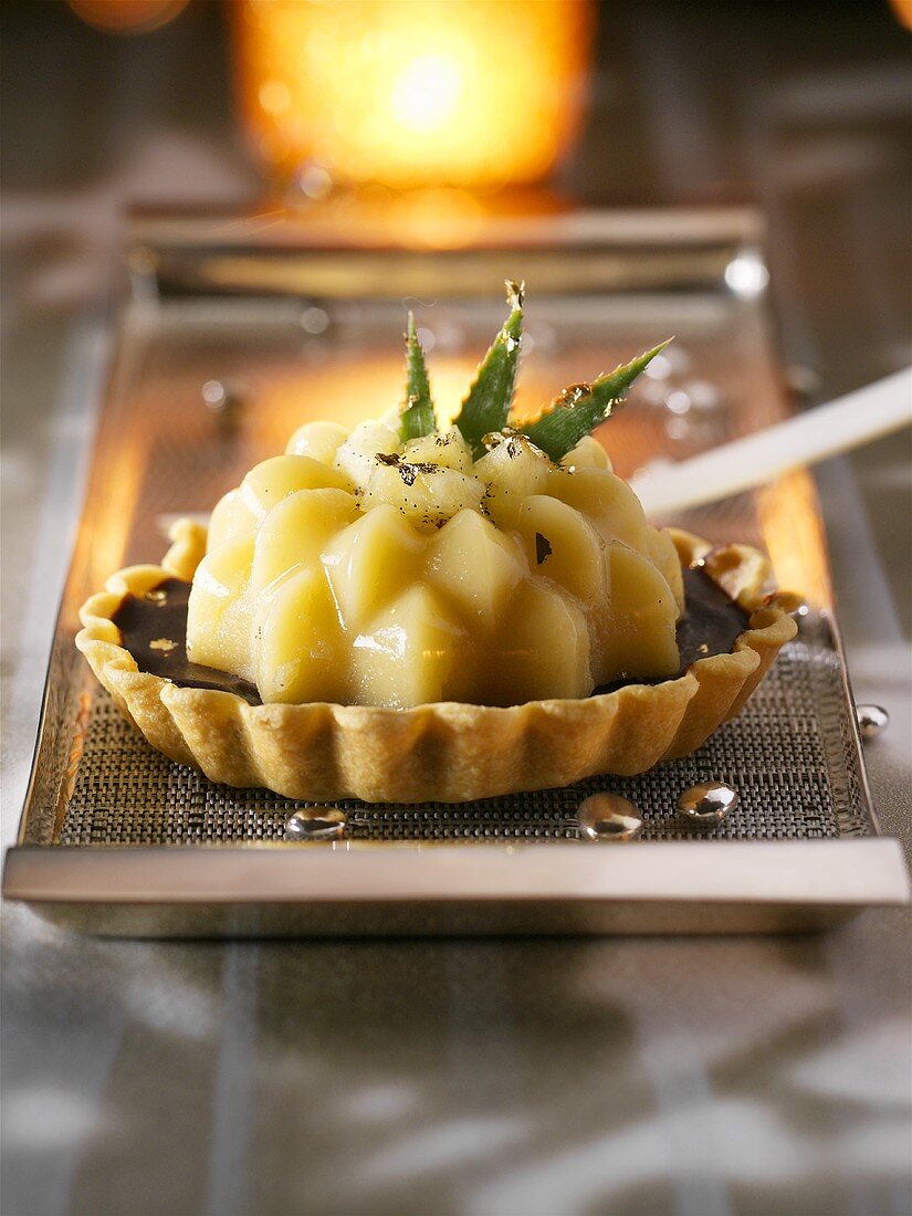 Pineapple chocolate tartlet