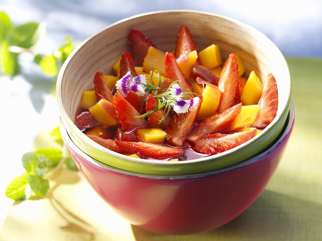 Strawberry and nectarine salad