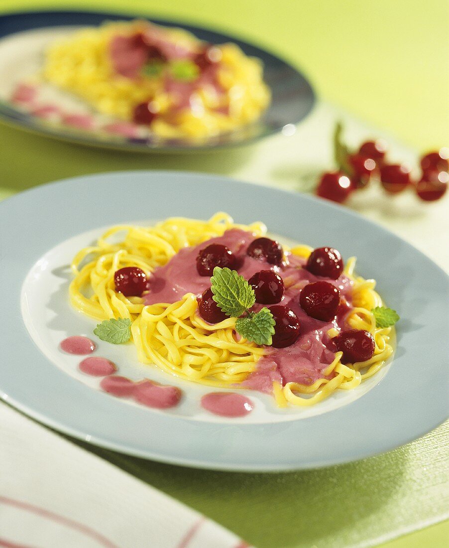Noodles with cherry sauce