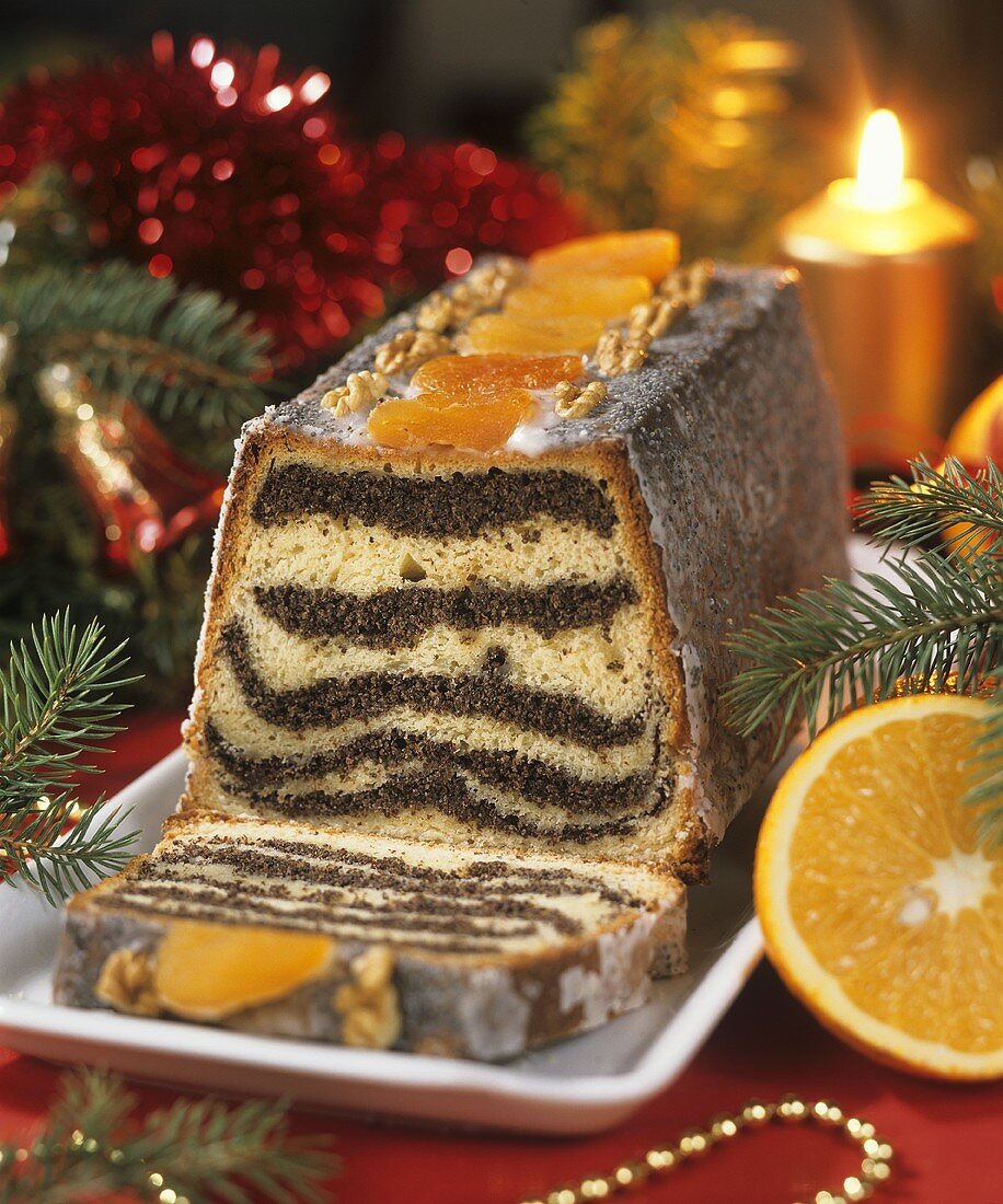 Weihnachtlicher Mohnkuchen