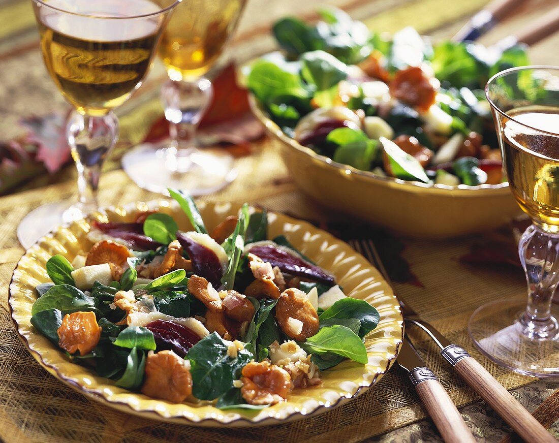 Corn salad with chanterelles and duck breast