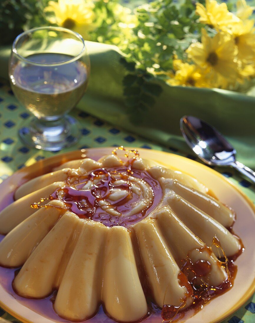 Gestürzter Karamellpudding