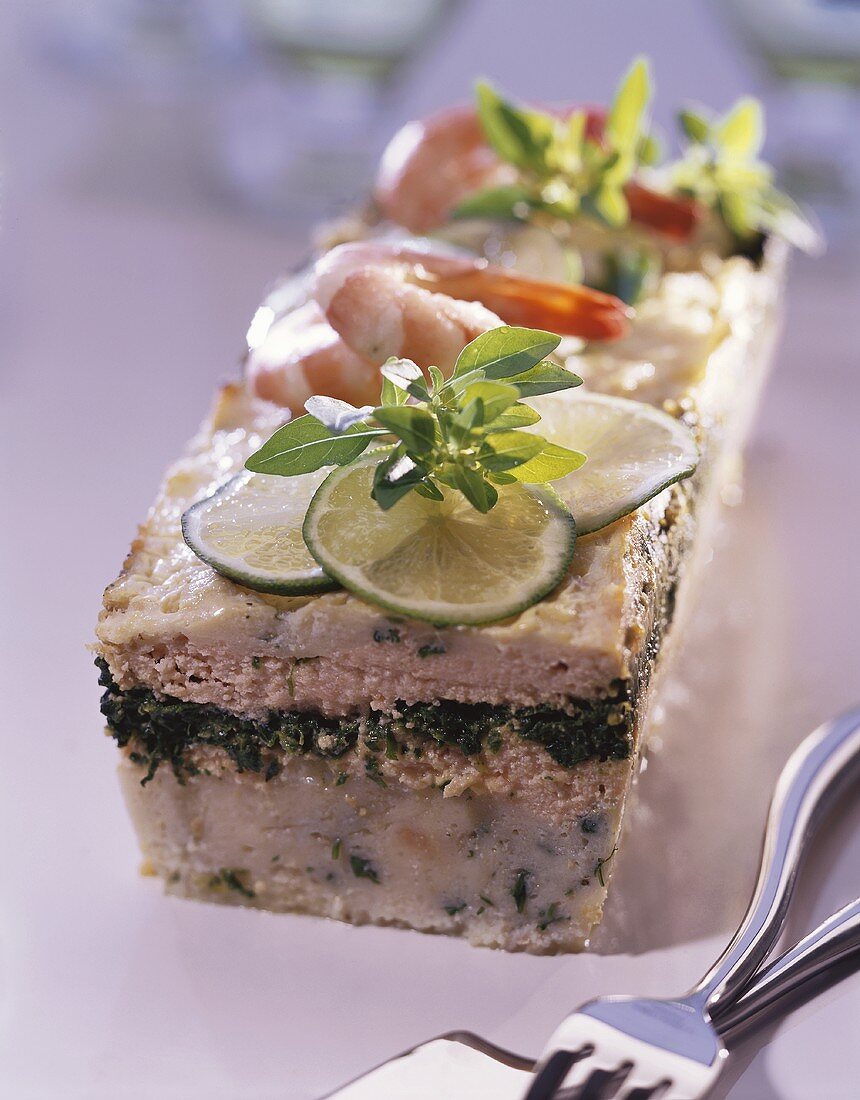 Meeresfrüchte-Terrine mit Blattspinat