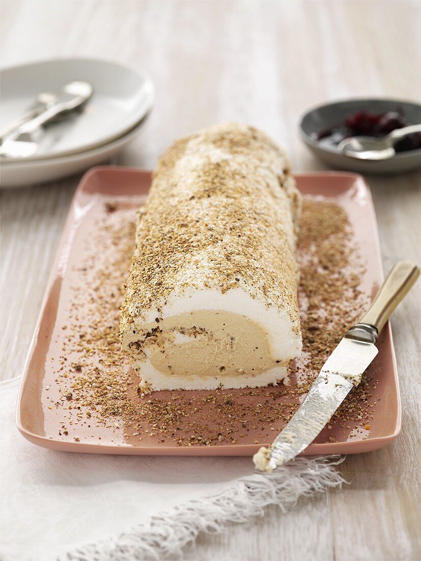 Meringue roulade with acacia cream (Australia)