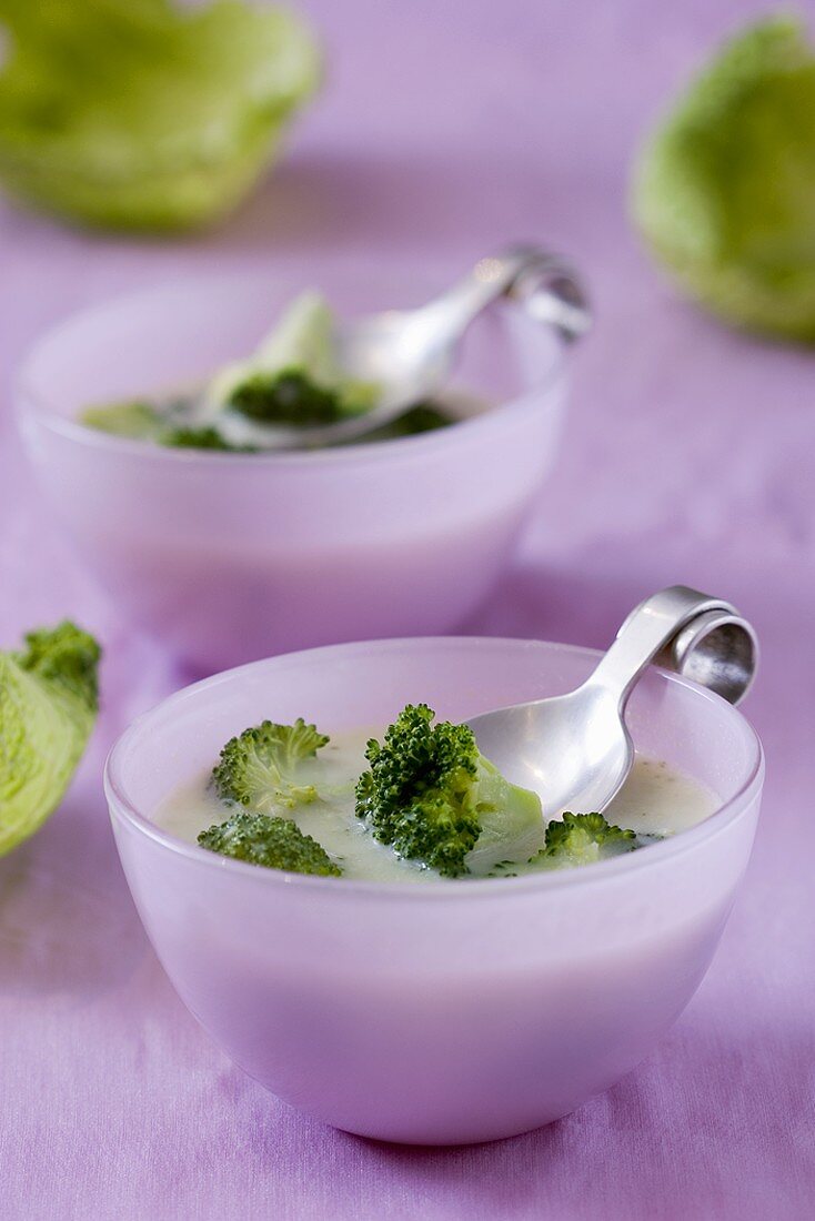 Broccoli soup in two small bowls