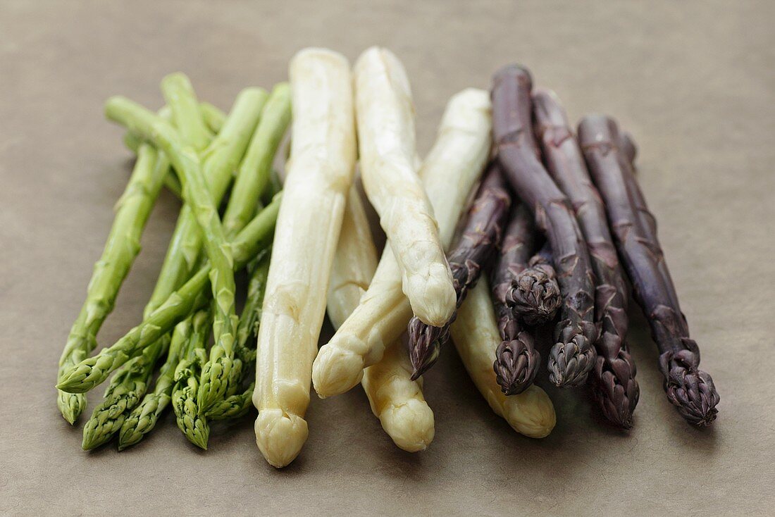 Asparagus spears, green, white and violet