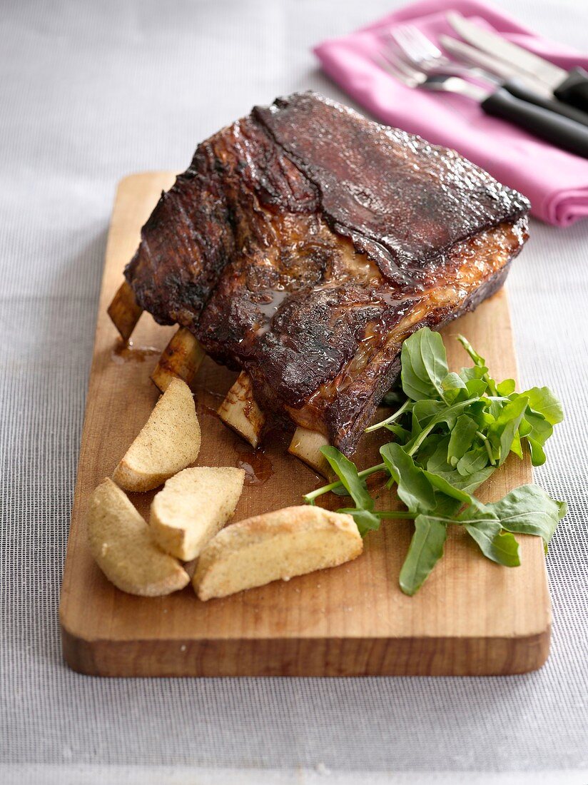 Beef ribs with semolina potatoes