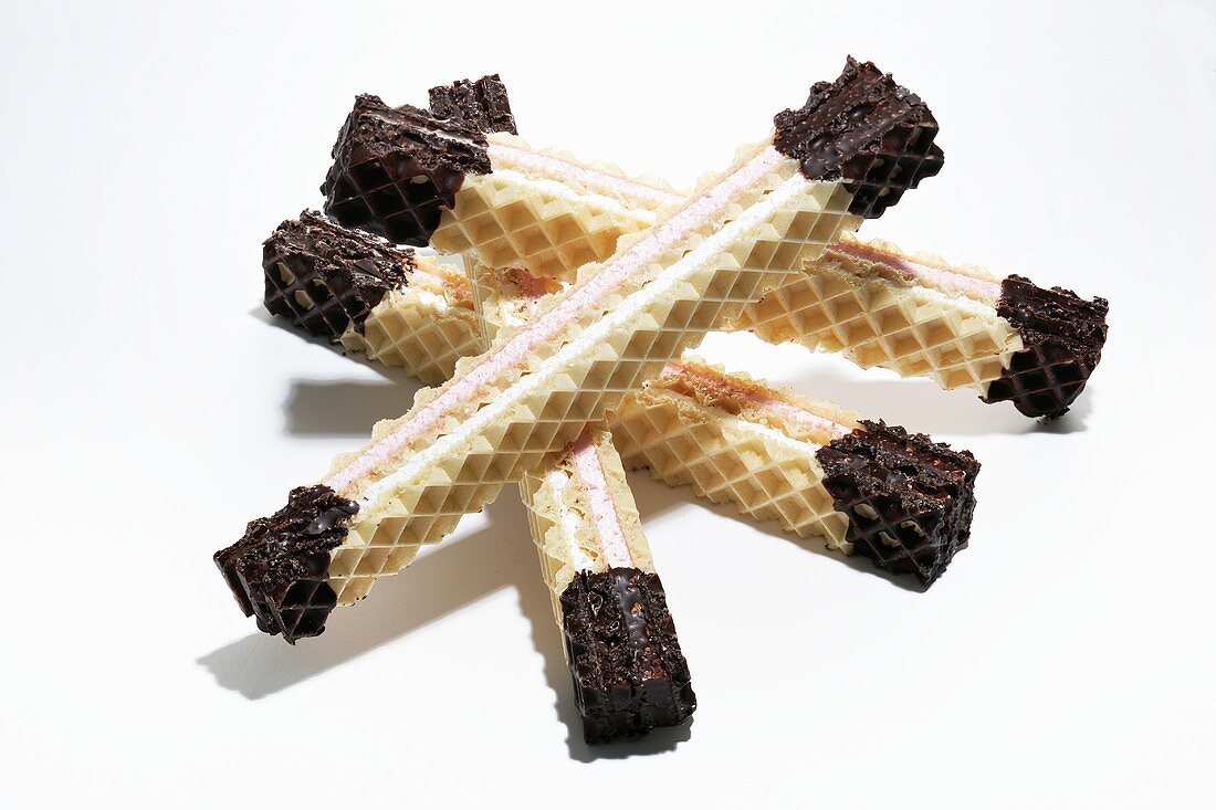 Chocolate-dipped filled wafers